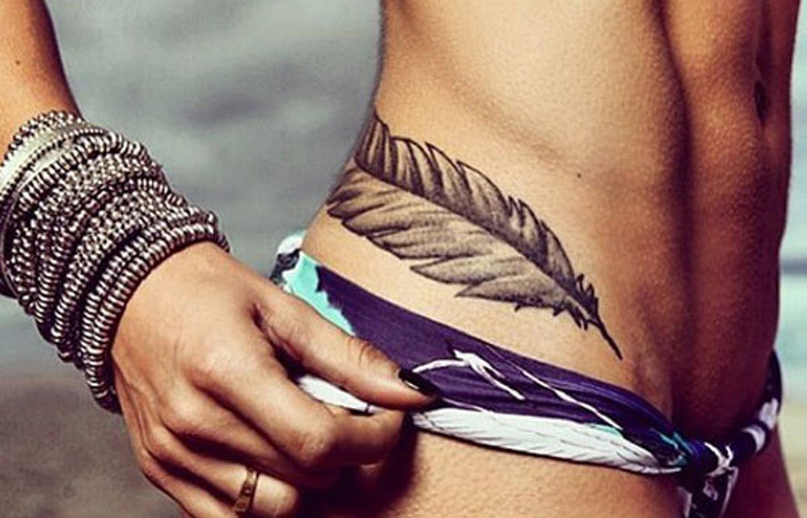 30+ “Wow” Tattoos That Are Teasing the World With Their Sensuality